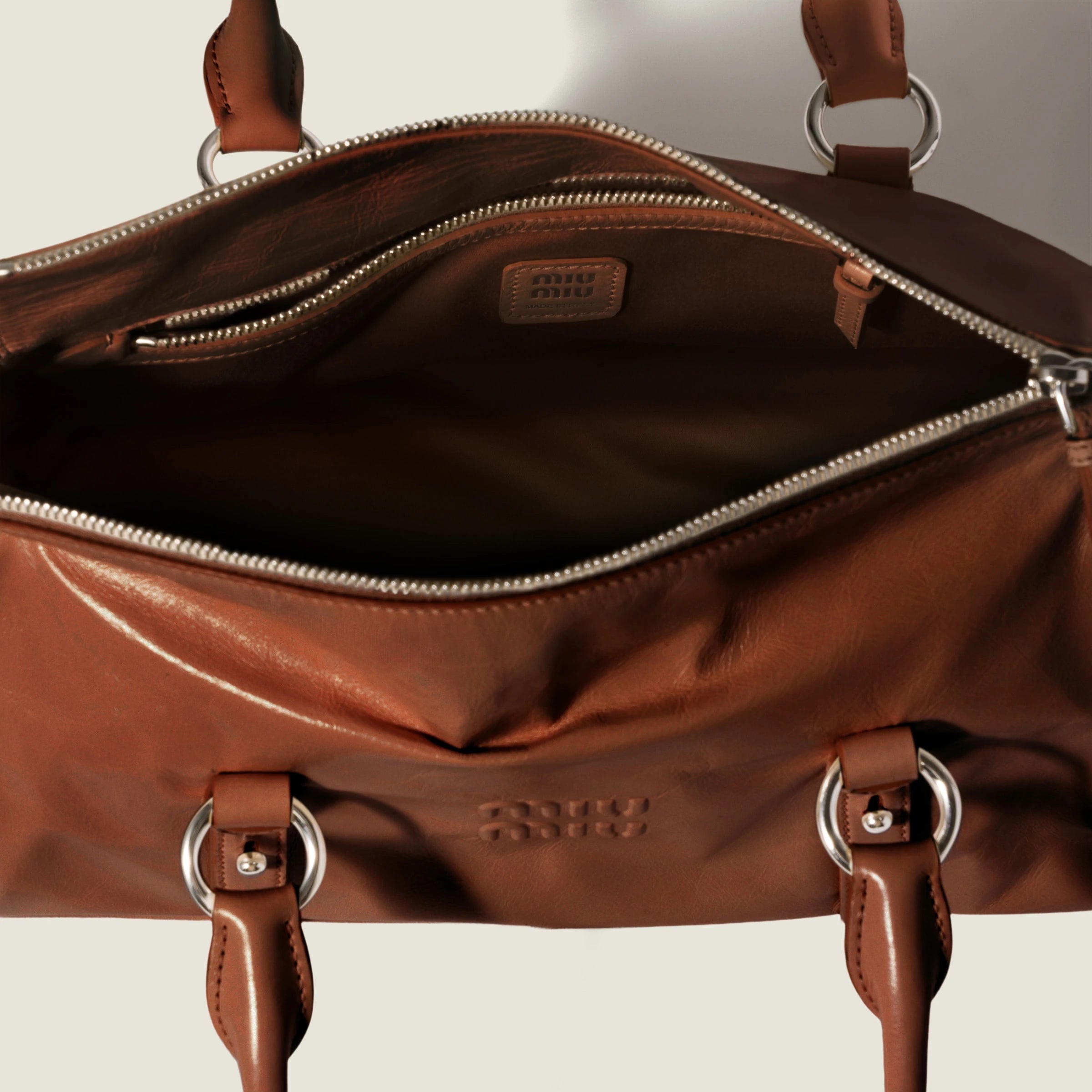 Shiny leather handbag - Palisander