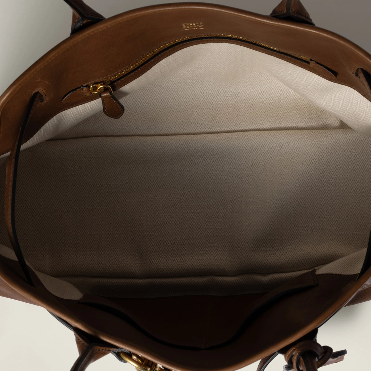 Aventure nappa or suede bag - Oak — view 4